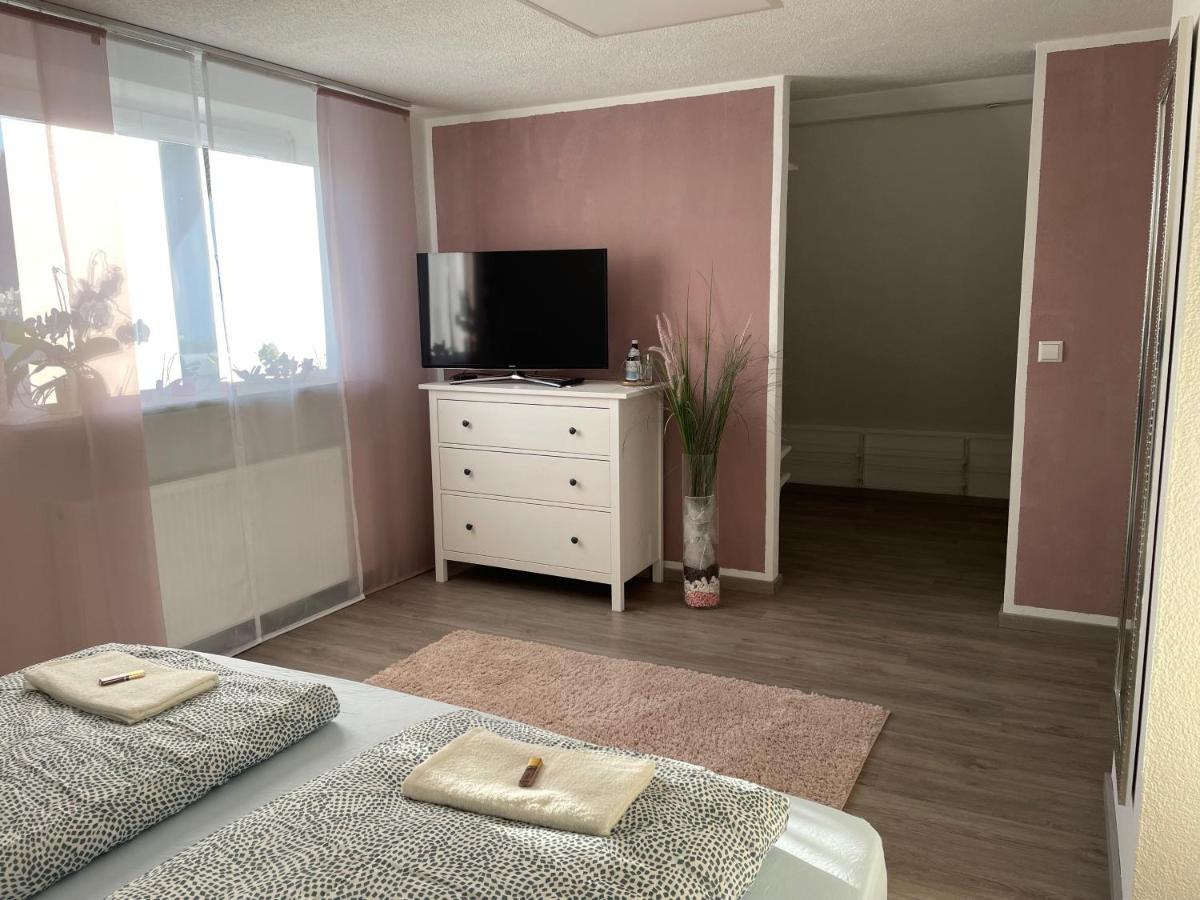 #2 Grosses Zimmer Mit Pool Und Garten Memmingen Buitenkant foto